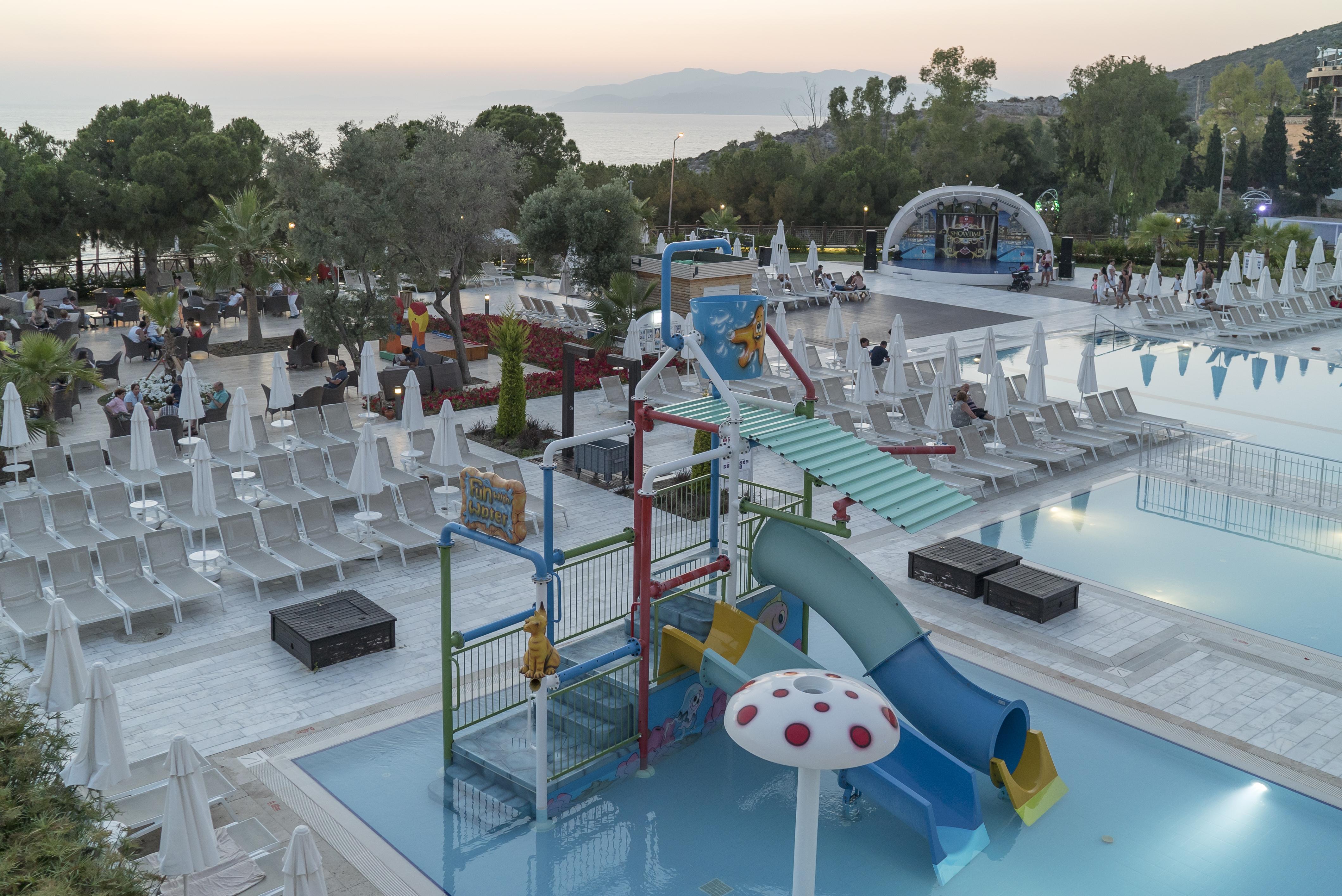 Ramada & Golf Resort