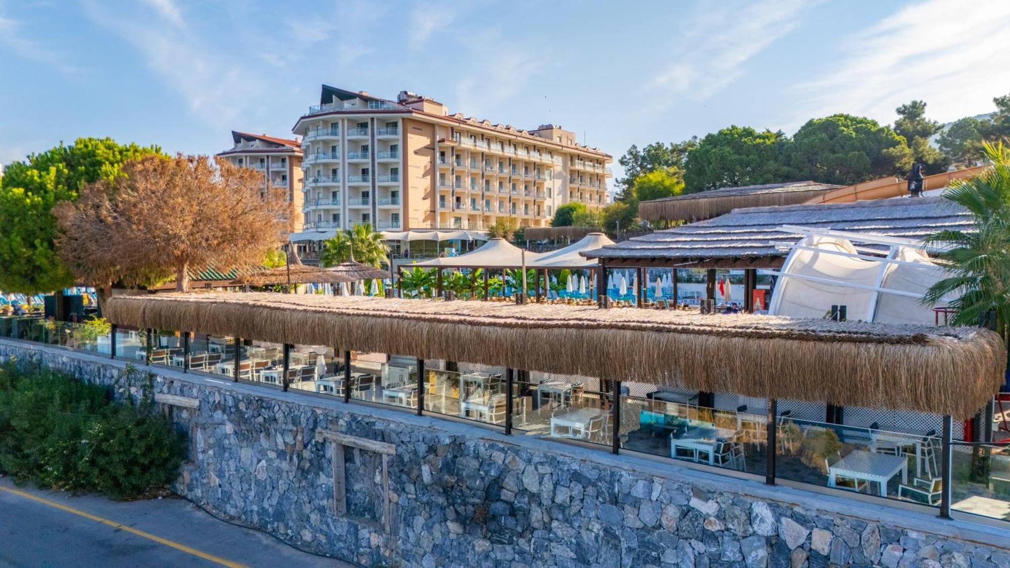 Ramada & Golf Resort Kusadasi