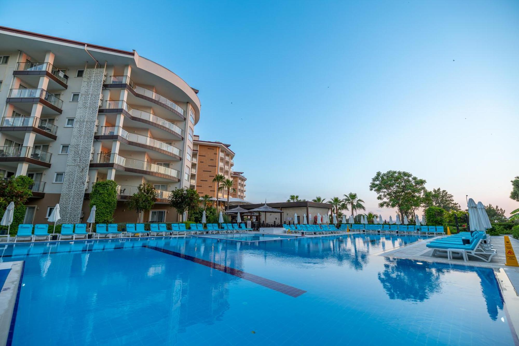 Ramada & Golf 5*