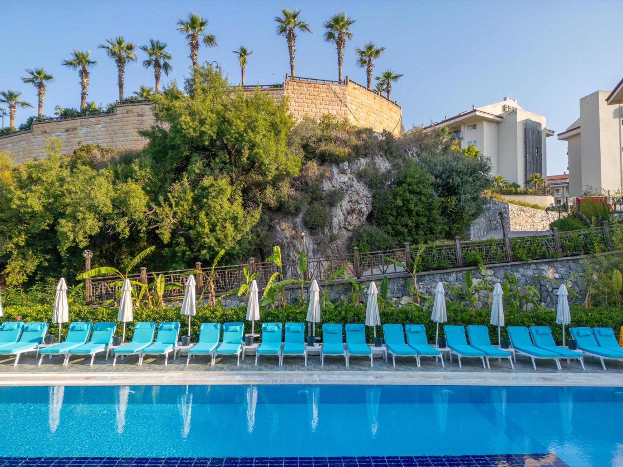 Ramada & Golf Resort