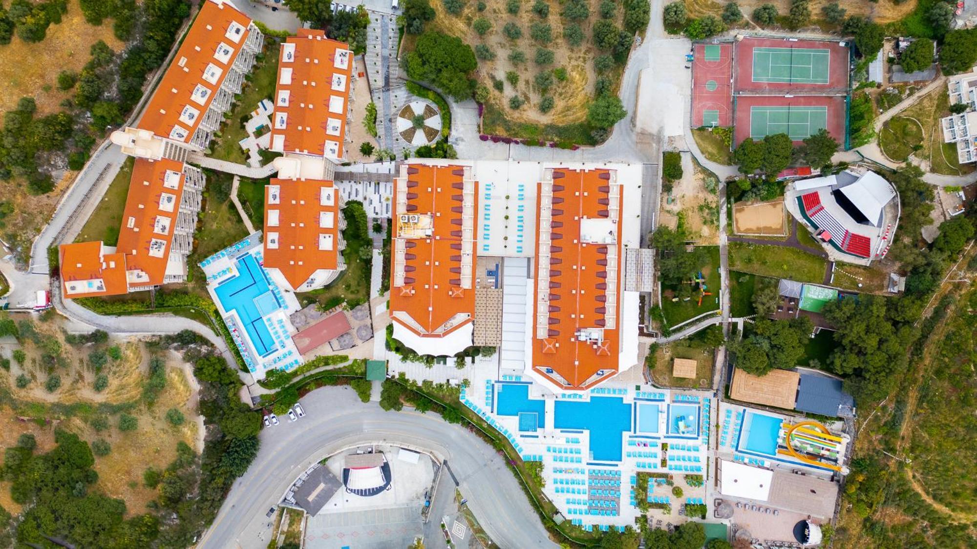Ramada & Golf 5*
